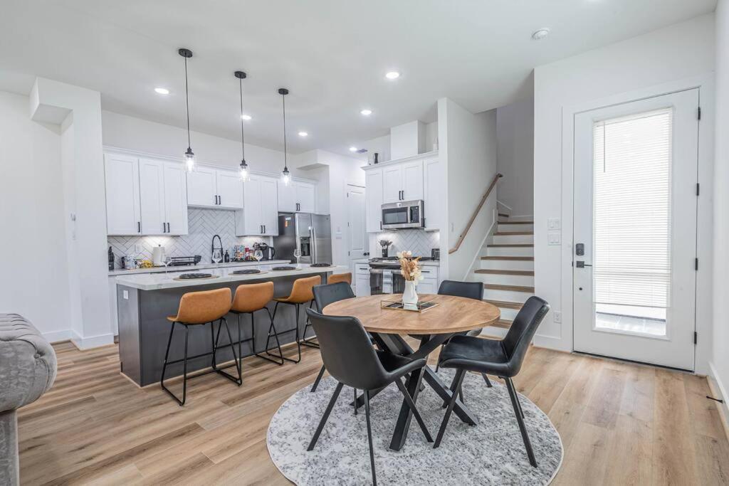 Luxury Home Near Houston Downtown & Medical Center Exterior photo