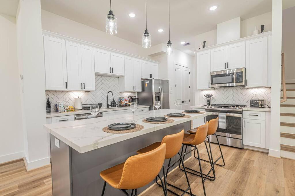 Luxury Home Near Houston Downtown & Medical Center Exterior photo